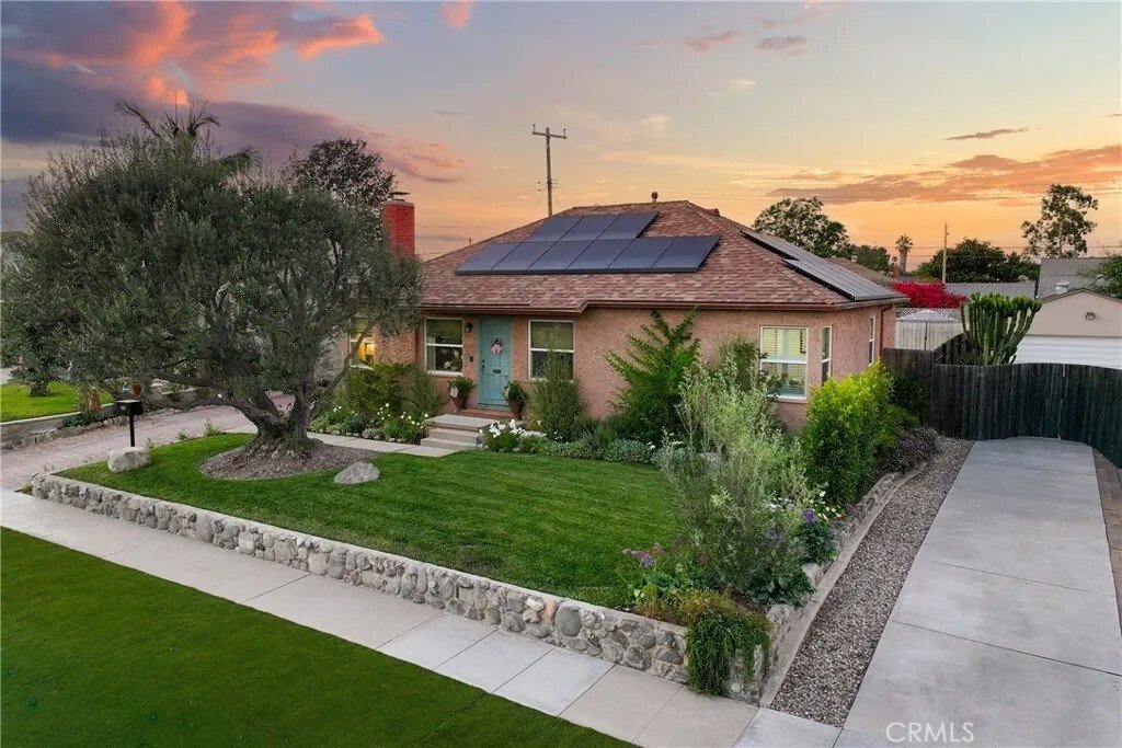 House in Signal Hill, California, United States 1 - 18158794