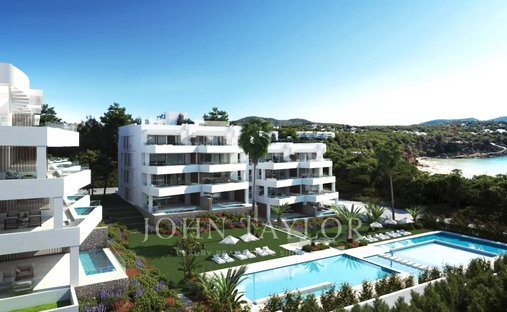 Apartment in Cala Llenya, Santa Eularia des Riu, Balearic Islands 1