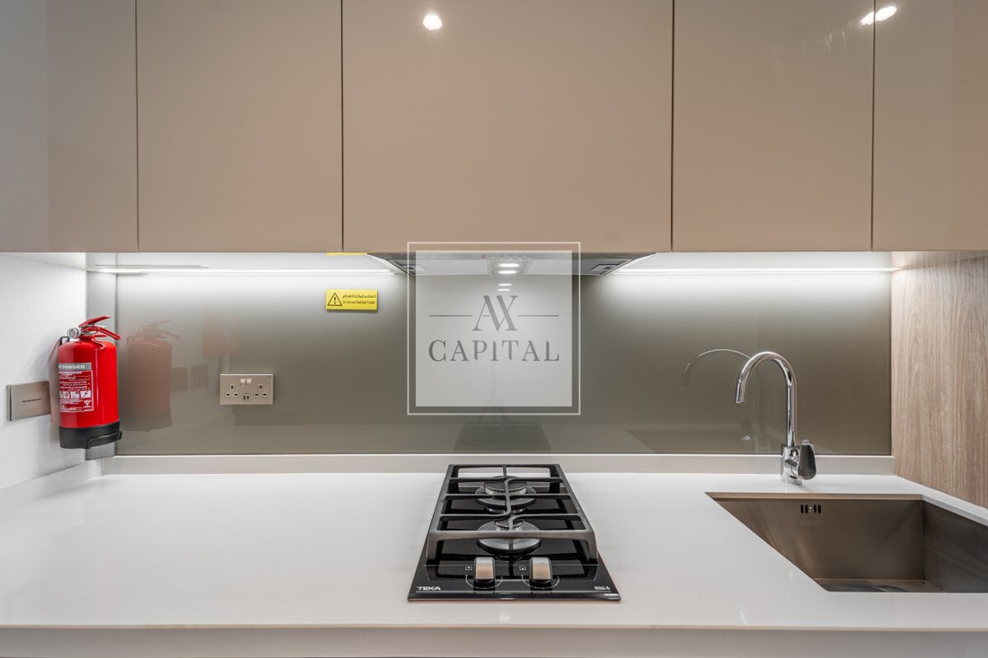 Apartment in Dubai Harbour, Dubai, United Arab Emirates 5 - 18475320