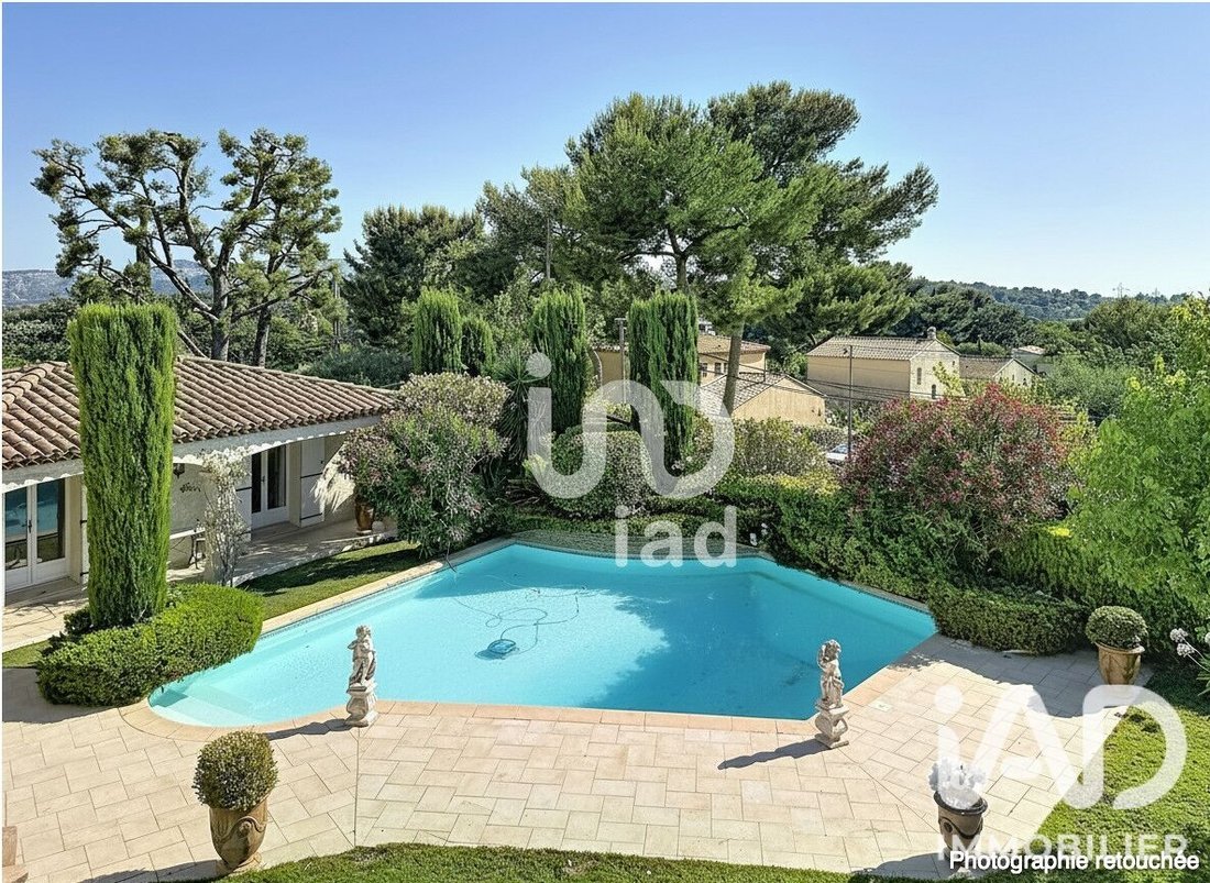 House in Golf-Embus-Enco de Botte-Bellons, Allauch, France 1 - 18390756