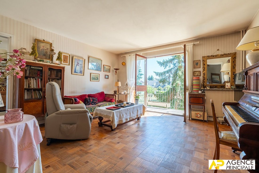 Apartment in Napoleon, Maisons-Laffitte, France 3 - 18474367