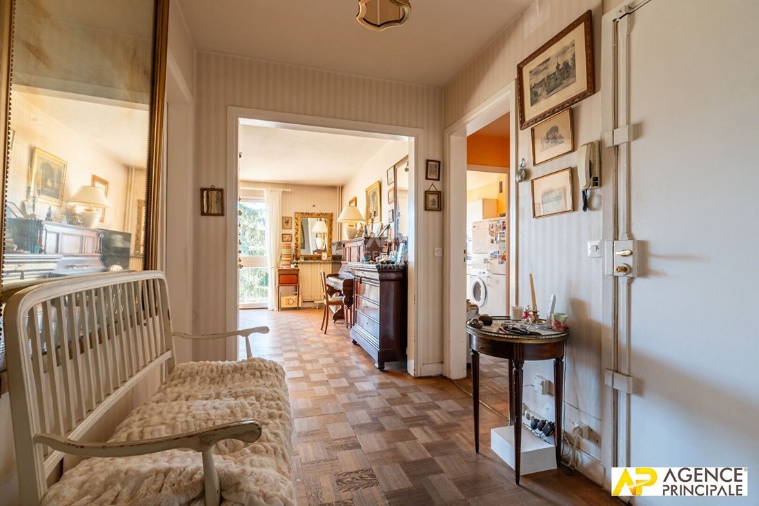 Apartment in Napoleon, Maisons-Laffitte, France 1 - 18474367