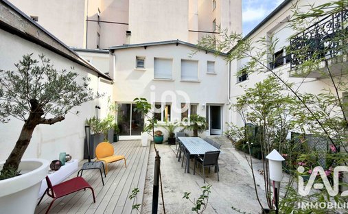 Apartment in Centre Ville, Clichy, France 1