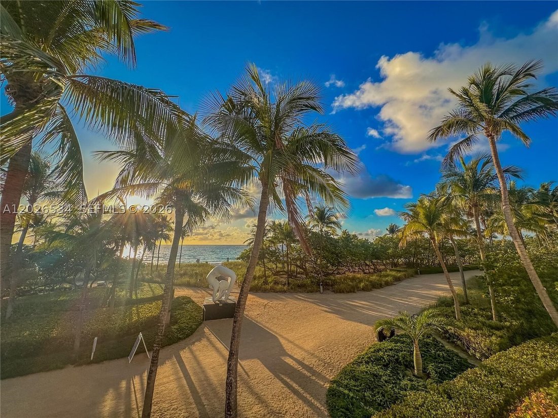 Condo in Bal Harbour, Florida, United States 4 - 18029277
