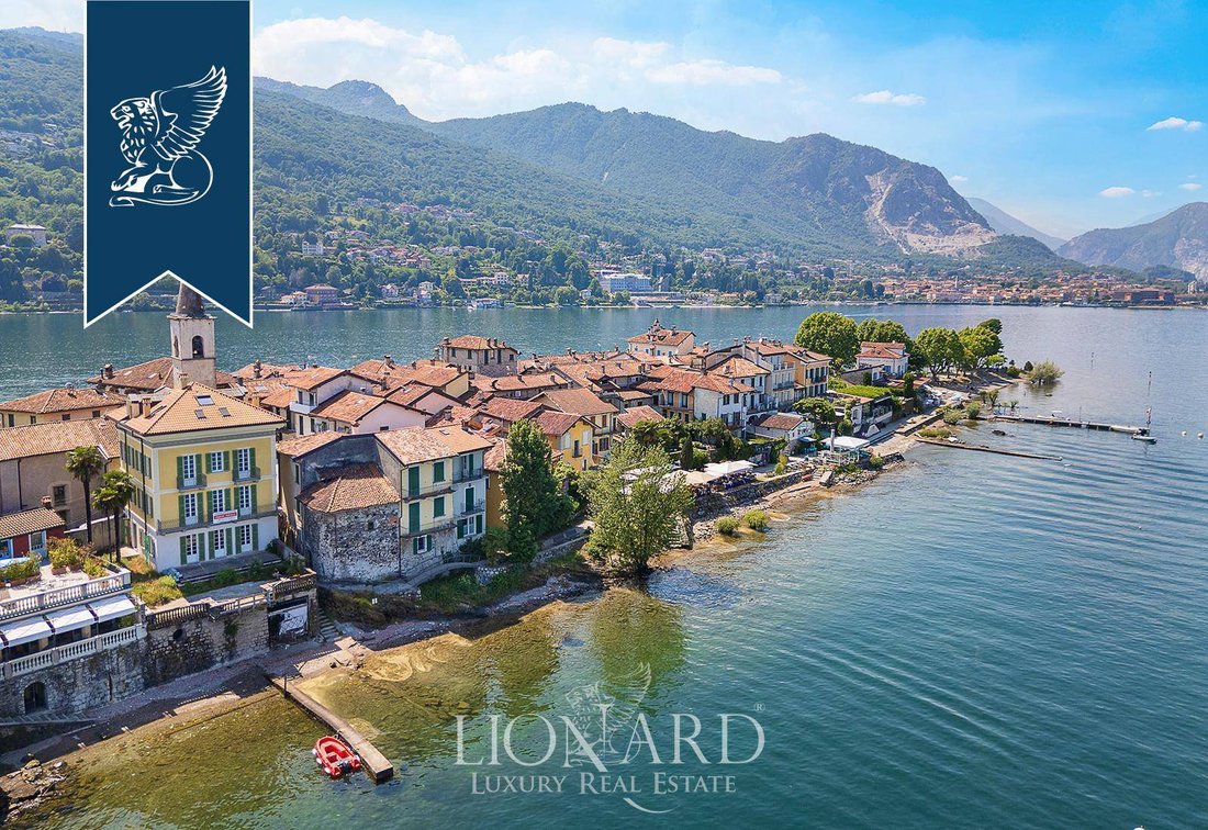 Villa in Stresa, Piedmont, Italy 2 - 18479445