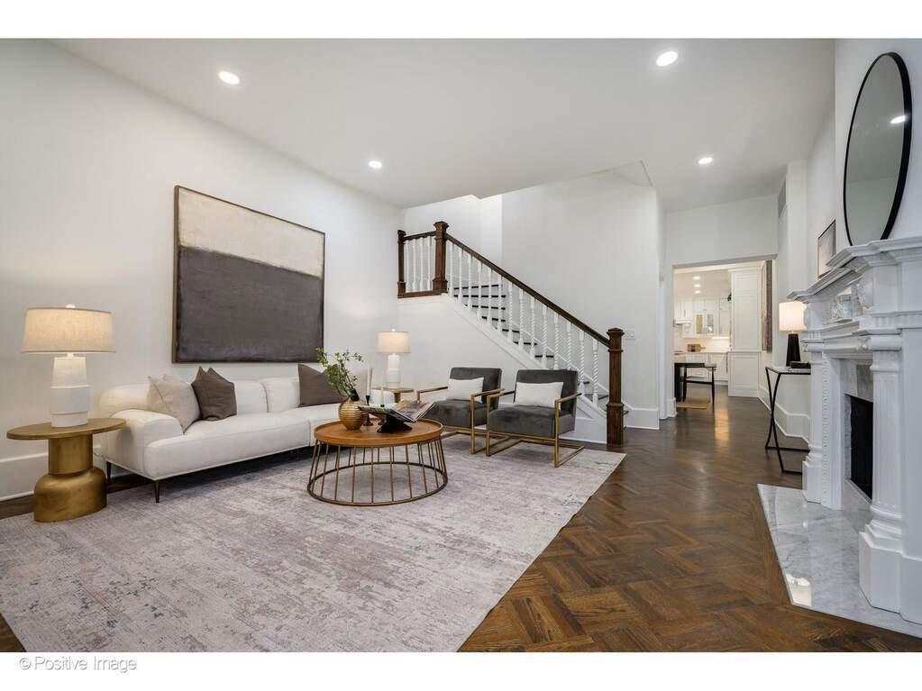 House in Chicago, Illinois, United States 3 - 18480649