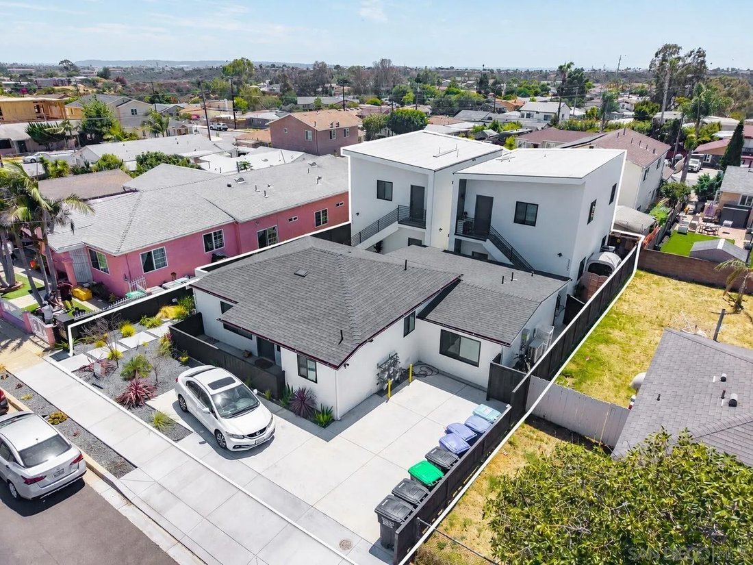 San Diego, California, United States 3 - 18478300