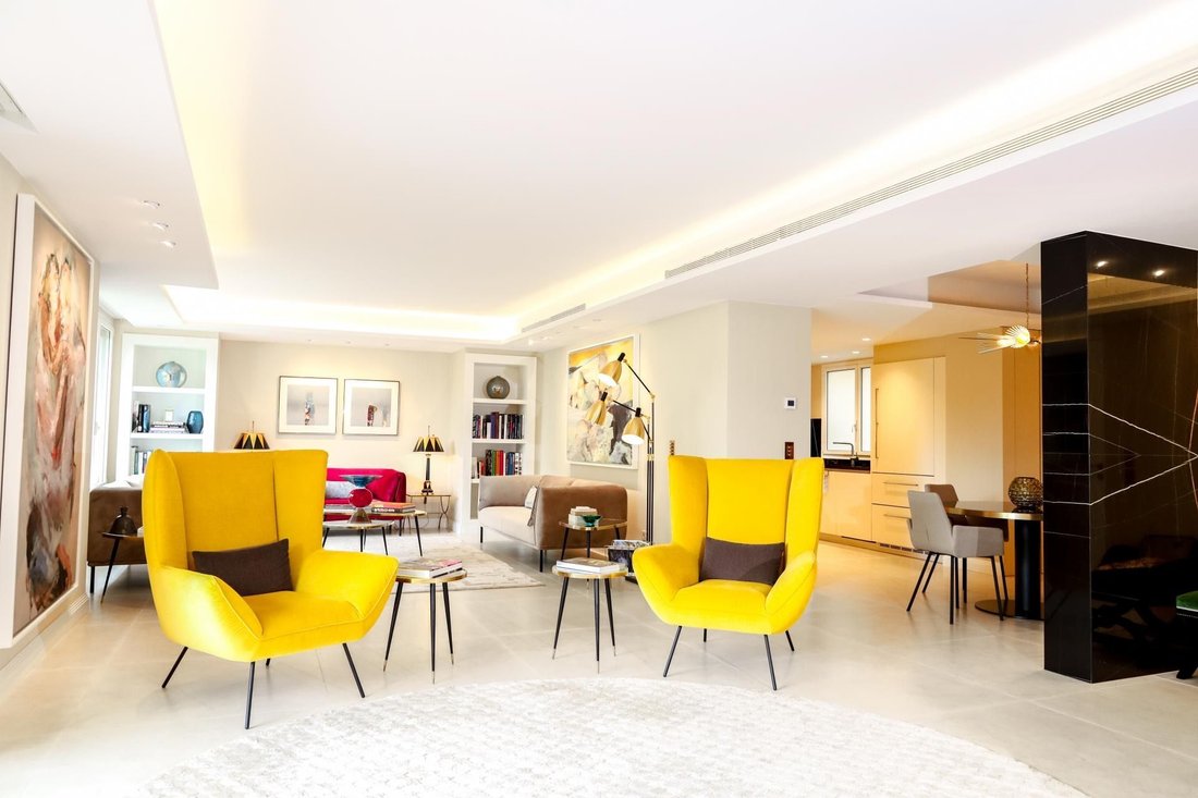 Apartment in Eixample, Barcelona, Spain 4 - 18479125