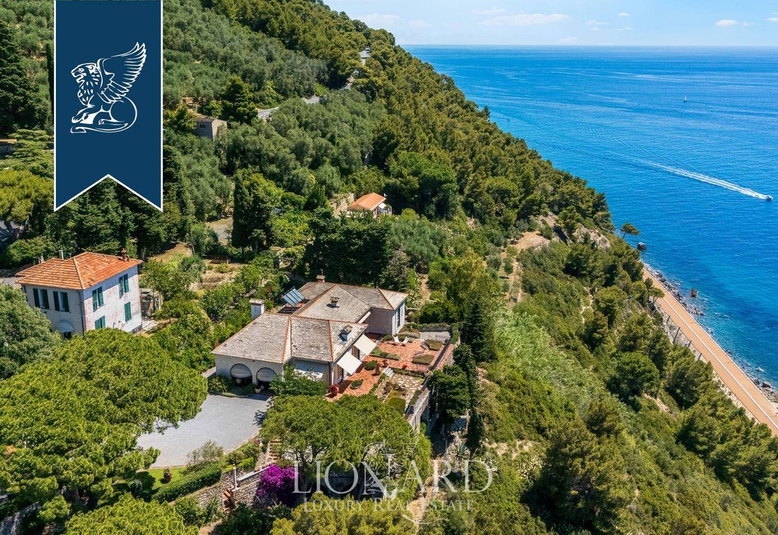 Villa in Oneglia, Imperia, Liguria 1 - 18479433