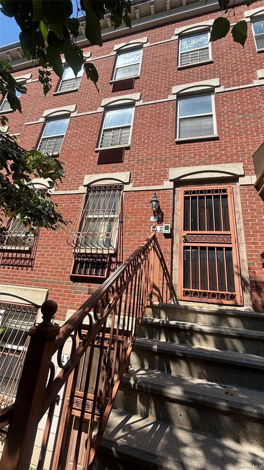 House in New York, New York, United States 1 - 18477807