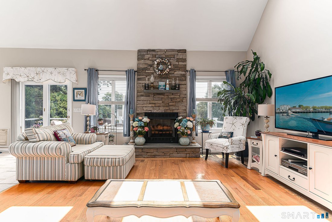 House in Waterford, Connecticut, United States 5 - 18321962