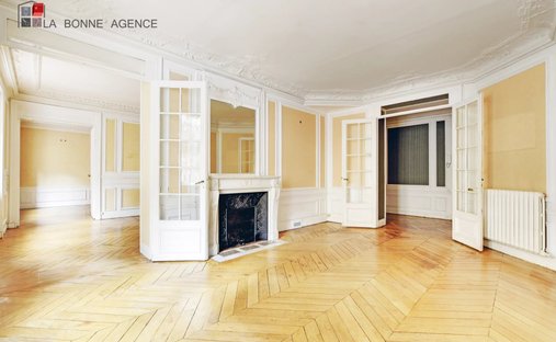 Apartment in Cambronne-Garibaldi, Paris 15e Arrondissement, Paris 1