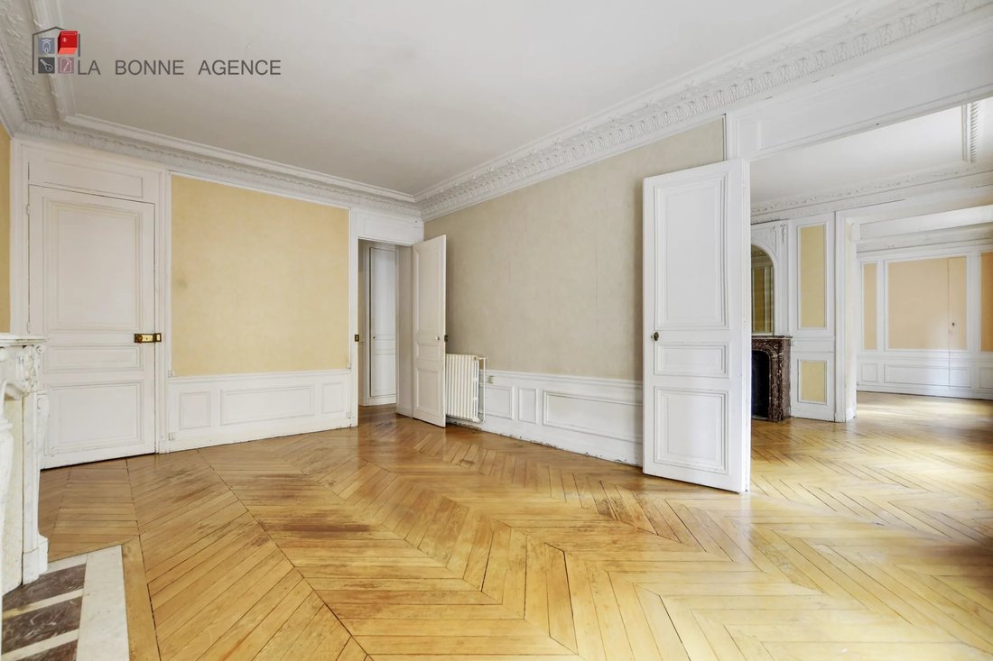 Apartment in Cambronne-Garibaldi, Paris 15e Arrondissement, Paris 4 - 18475531