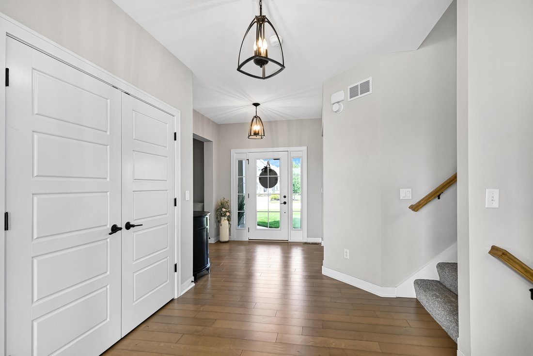 House in Menomonee Falls, Wisconsin, United States 5 - 18480284
