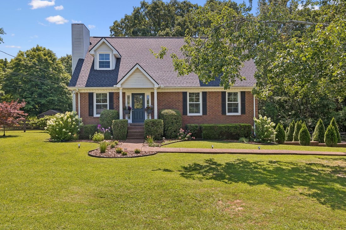 House in Bon Aqua, Tennessee, United States 4 - 18478450