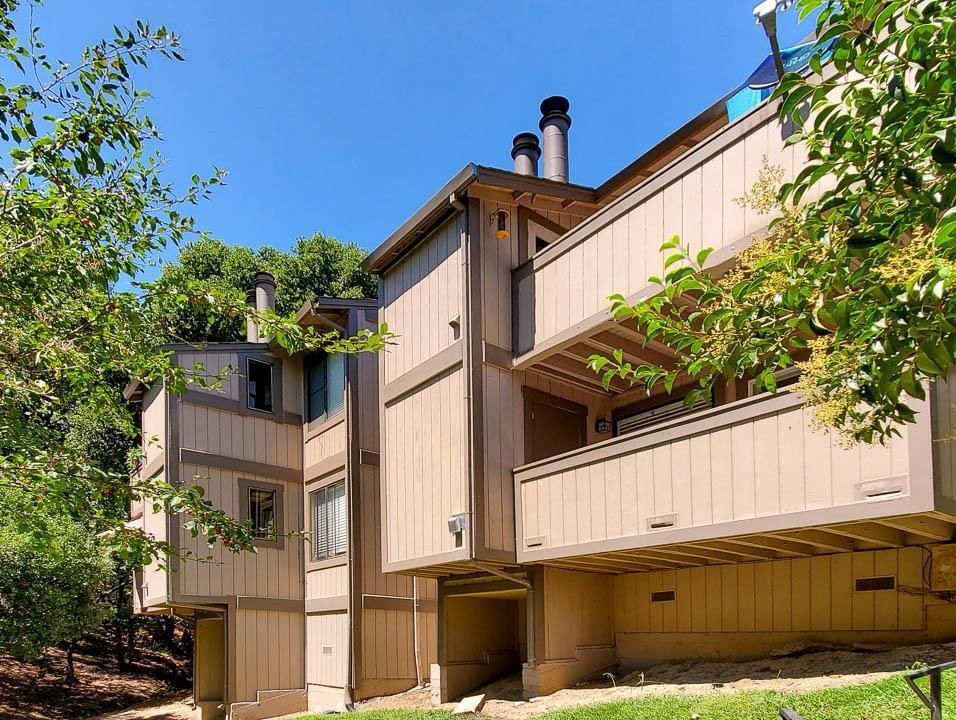 Novato, California, United States 1 - 18477902