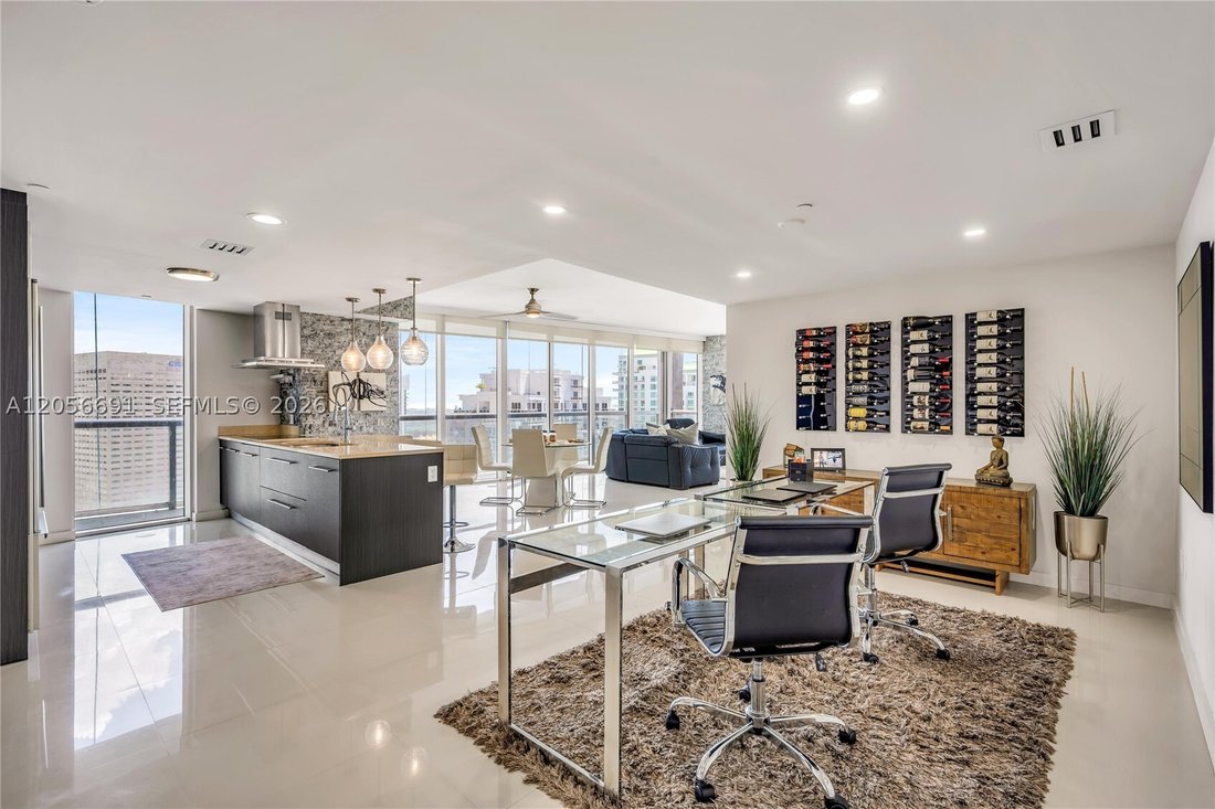 Condo in Miami, Florida, United States 2 - 18478059