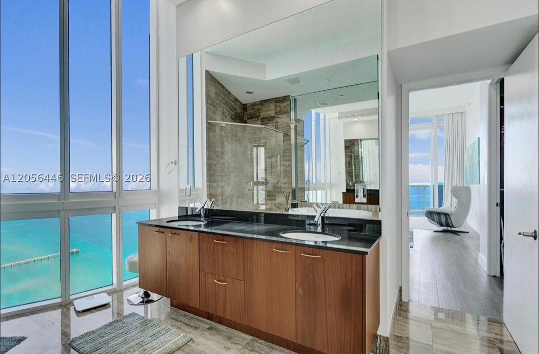 Appartement à Golden Beach, Floride, États-Unis 3 - 18478052