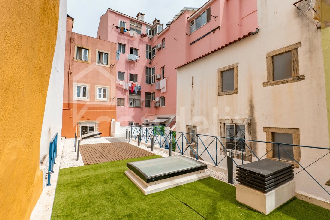 Apartment in Sao Vicente, Lisbon, Portugal 2 - 18479573