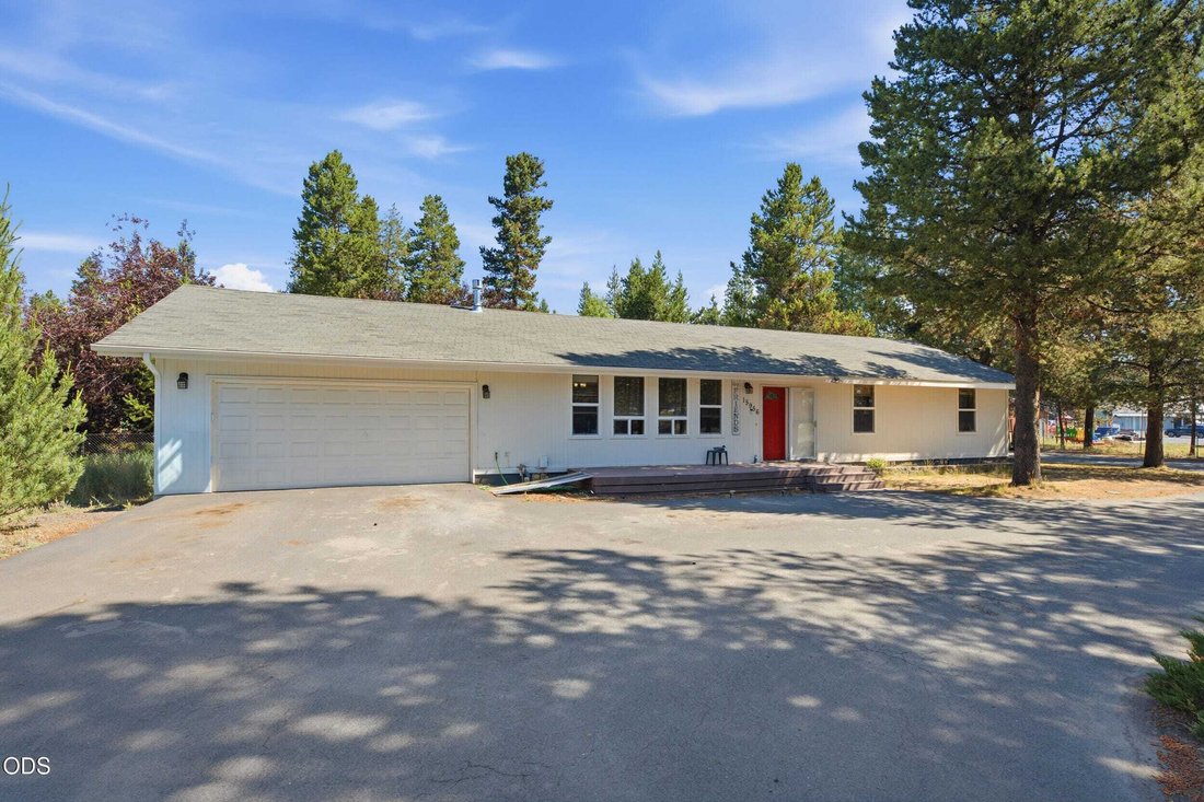 House in La Pine, Oregon, United States 1 - 18477794