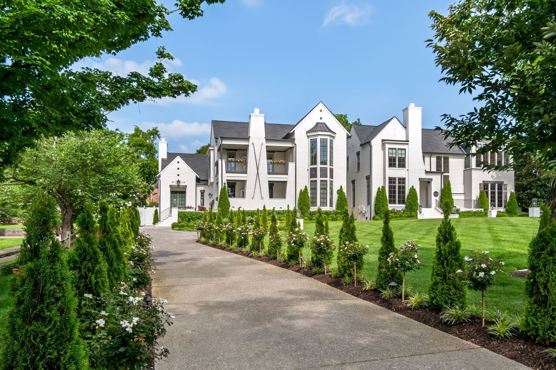 Co Op in Nashville, Tennessee, United States 1 - 18463004
