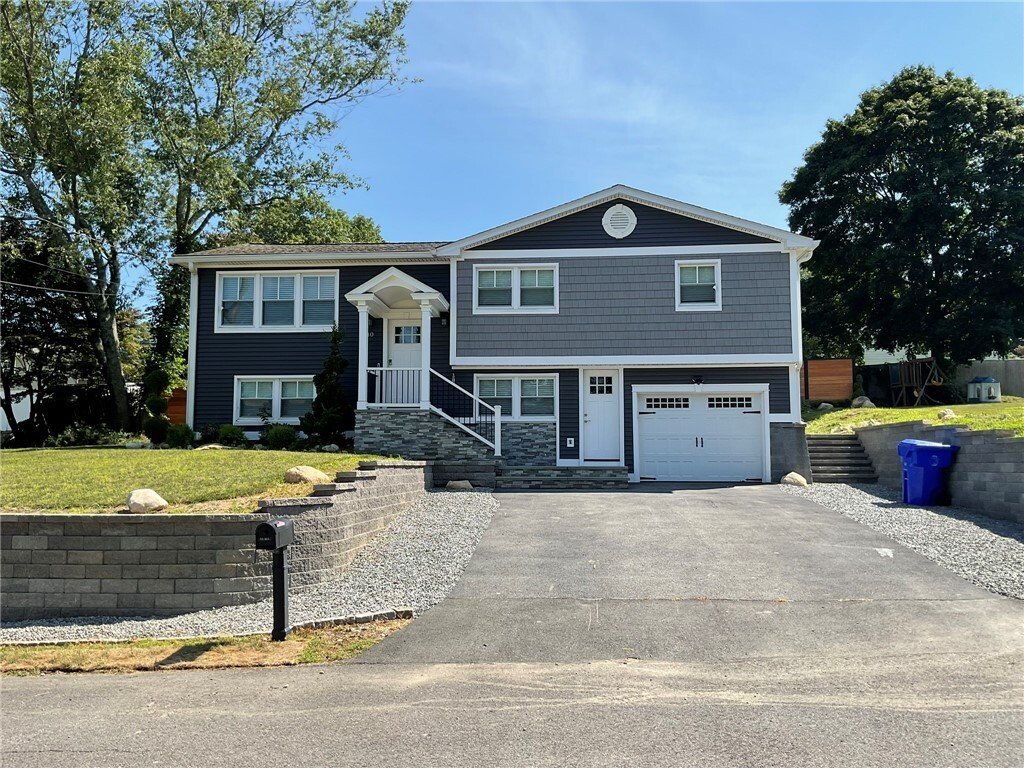 House in West Warwick, Rhode Island, United States 1 - 18477630