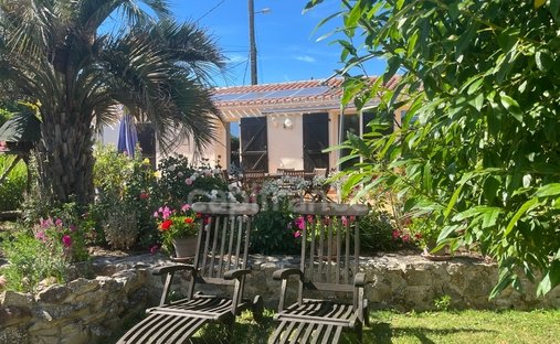 House in Vaire, Pays de la Loire, France 1