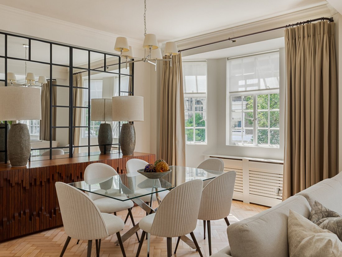 Apartment in Campden Hill, Kensington And Chelsea, England 2 - 18479100