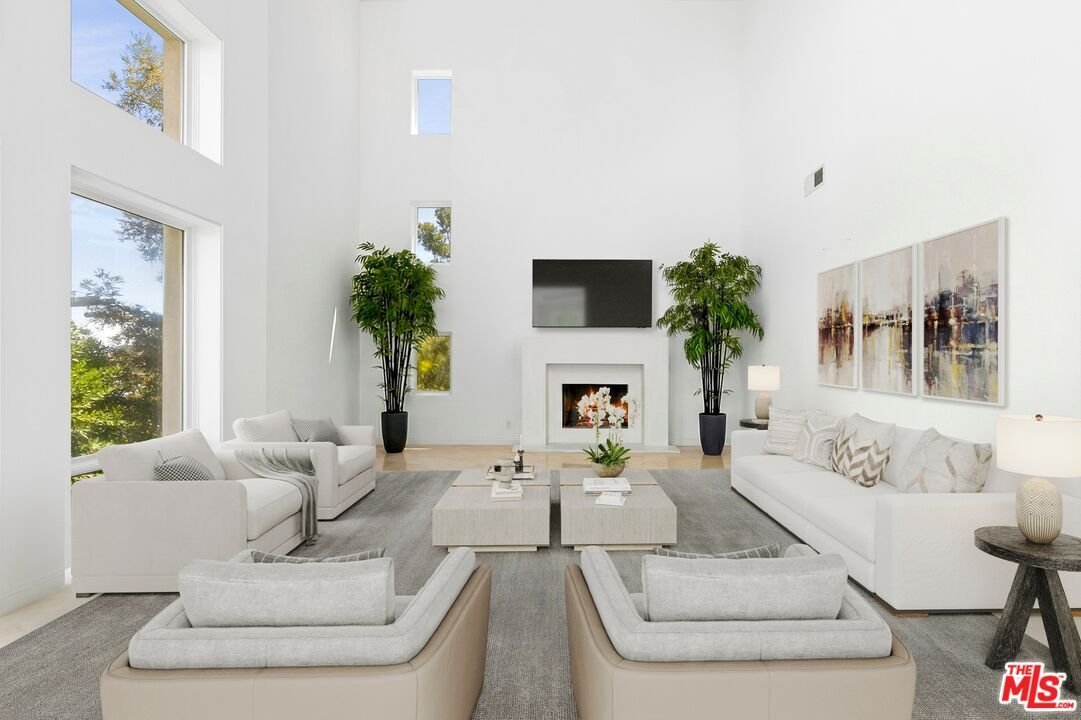 Los Angeles, California, United States 5 - 18479390