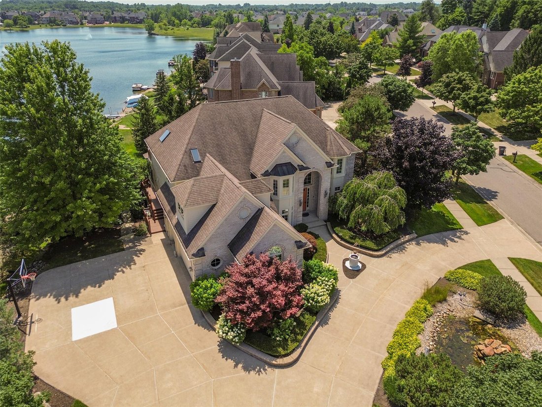 House in Township of Northville, Michigan, United States 2 - 18480278