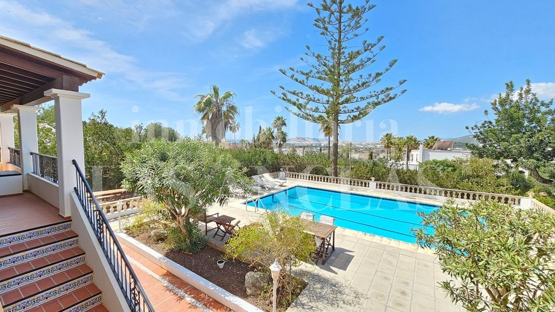 Villa in Jesus, Santa Eularia des Riu, Balearic Islands 2 - 18479137