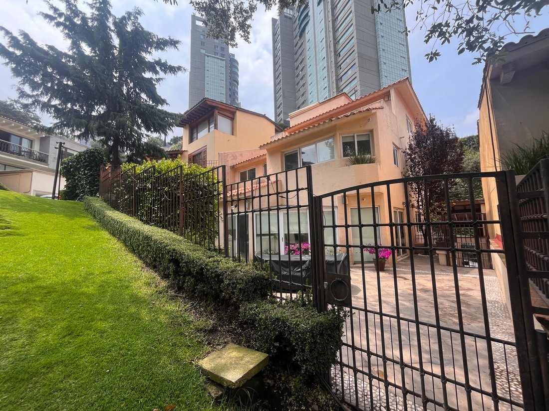 House in Mexico City, Mexico 2 - 18478633