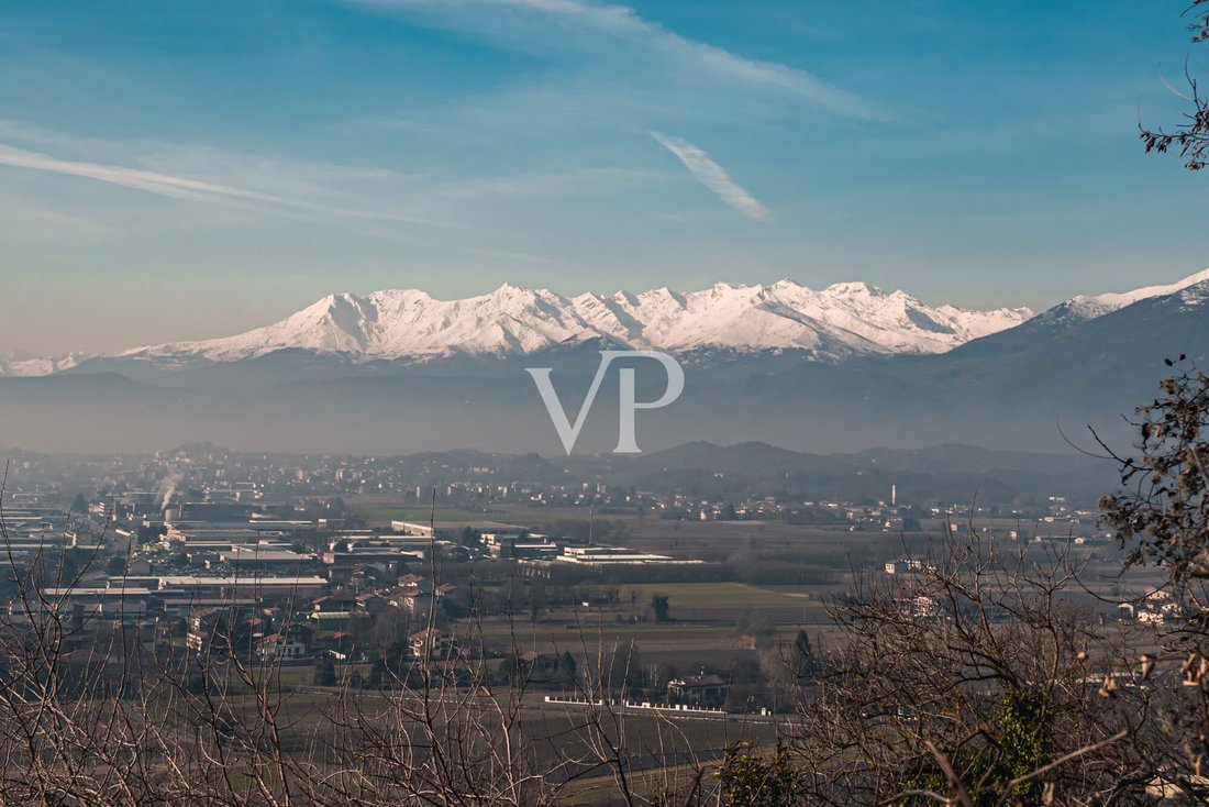 Castle in Bollengo, Piedmont, Italy 5 - 18390984