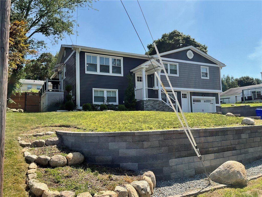 House in West Warwick, Rhode Island, United States 2 - 18477630