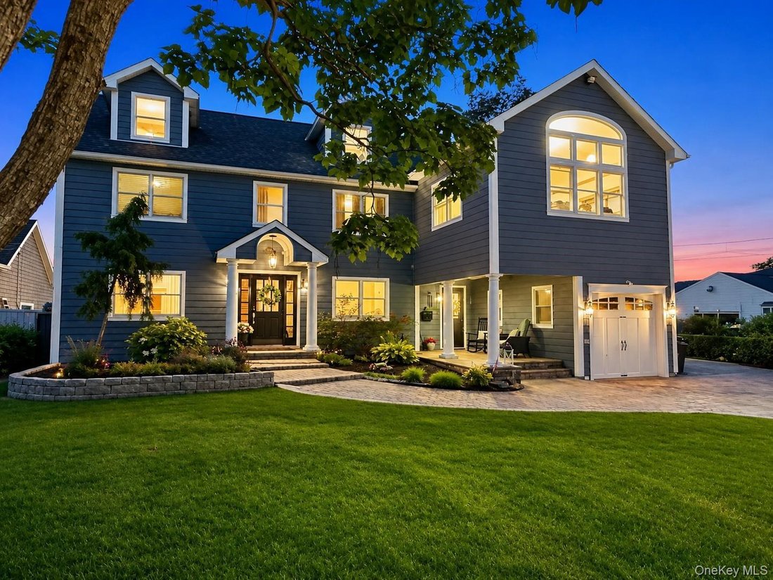House in West Islip, New York, United States 2 - 18479522