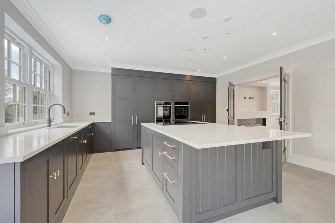 Haus in Epping, England 3 - 18479263