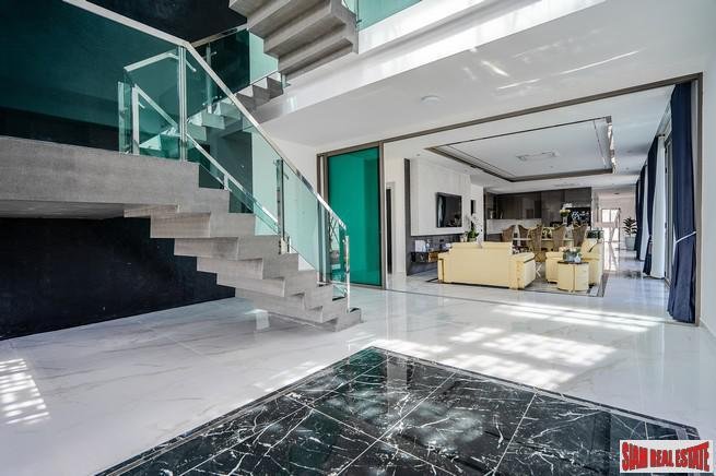 Villa in Pattaya City, Chon Buri, Thailand 3 - 18476256