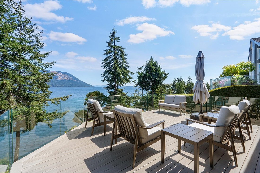 House in Cobble Hill, British Columbia, Canada 2 - 18479013