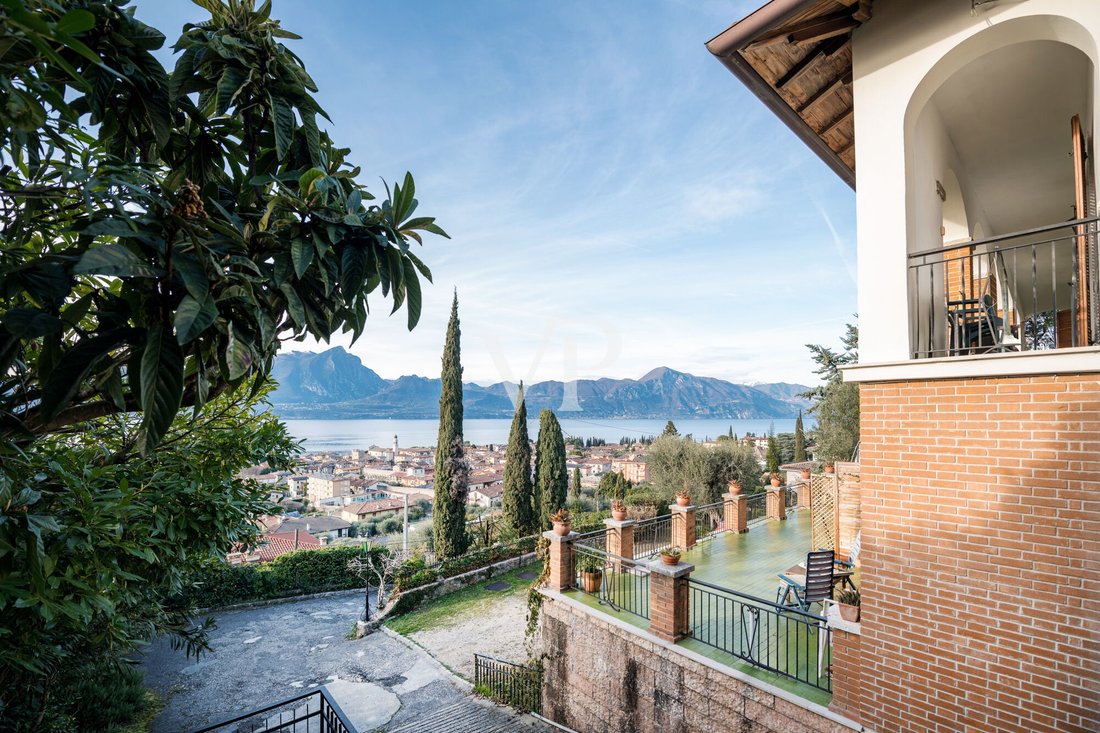 House in Torri del Benaco, Veneto, Italy 2 - 18342752