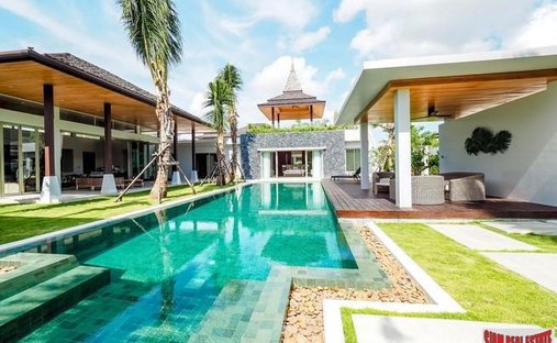 Villa in Thep Krasatti, Phuket, Thailand 1