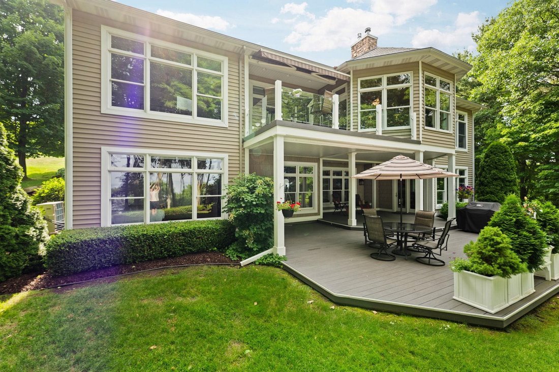 House in Traverse City, Michigan, United States 1 - 18477709