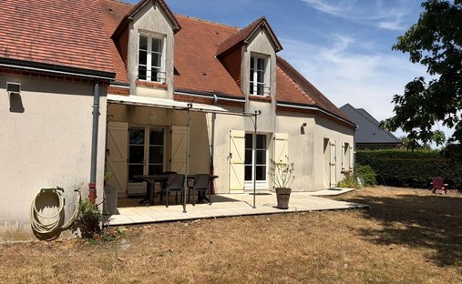 House in Sud Est, Olivet, France 1