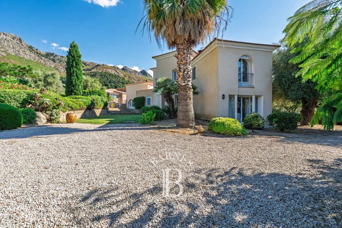 Haus in Secteur Périphérique, Calvi, Frankreich 1 - 18476311