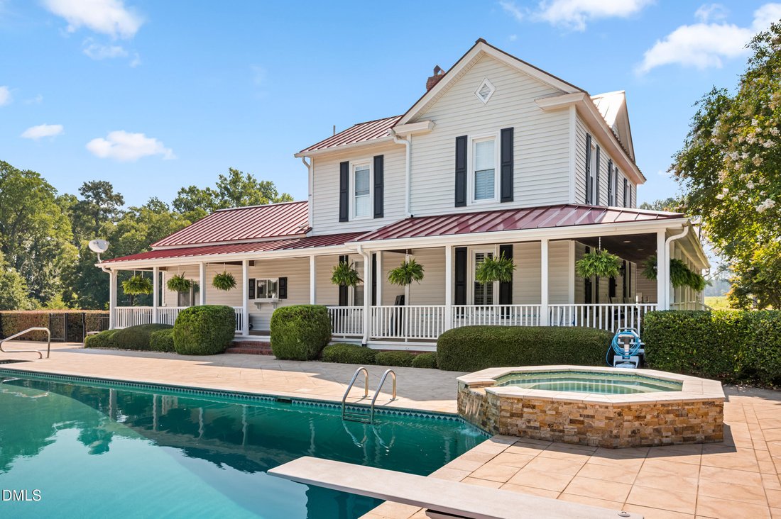 Farm Ranch in Clayton, North Carolina, United States 5 - 17616023