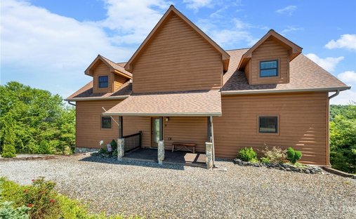 House in Fleetwood, North Carolina, United States 1