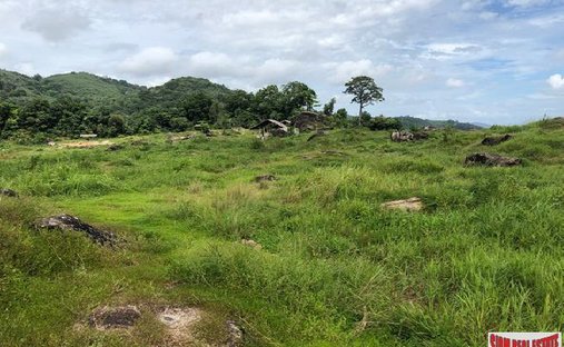 Land in Chalong, Phuket, Thailand 1
