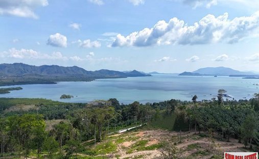 Land in Lo Yung, Phang-nga, Thailand 1