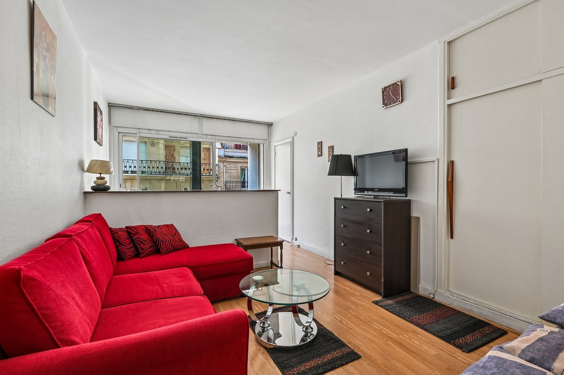 Apartment in Saint Philippe du Roule, Paris 8e Arrondissement, Paris 2 - 18474535