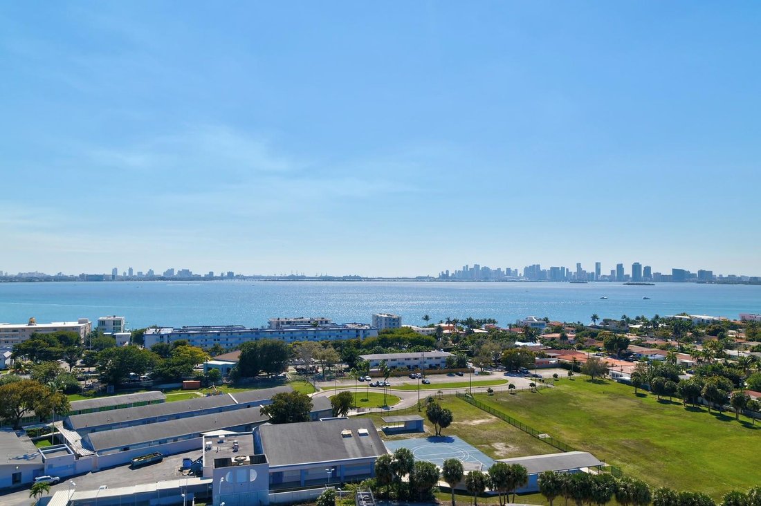 Apartment in Miami Beach, Florida, United States 5 - 18478982