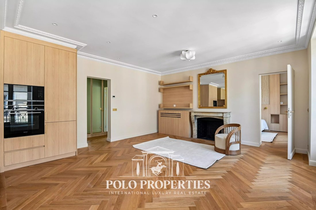 Apartment in Saint Germain des Prés, Paris 6e Arrondissement, Paris 4 - 18475791